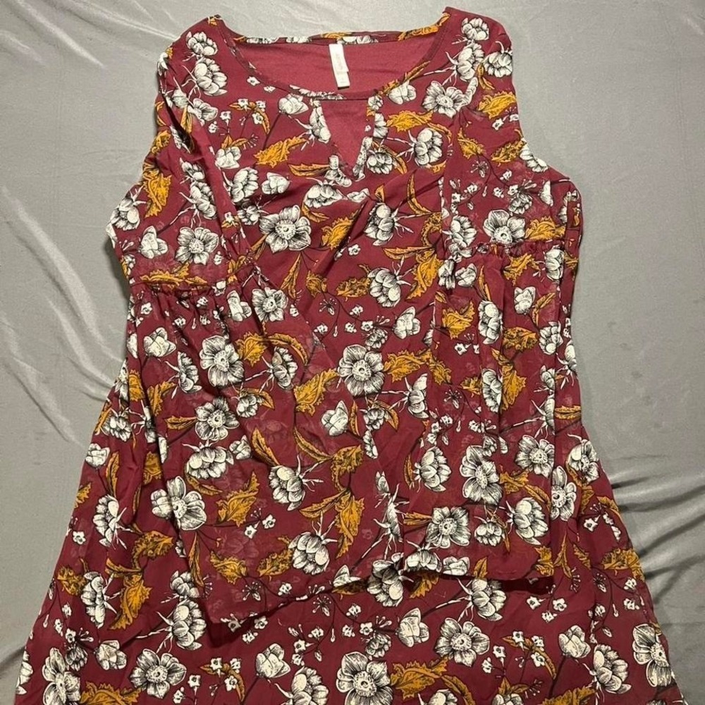 Xhilaration Floral Blouse Size L Burgundy Bell Sleeve Keyhole Neck Top